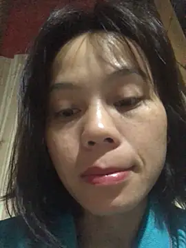 Snapshot of QuingLin chatting on 4, 11, 2025 QuingLin online show from 4, 11, 2025