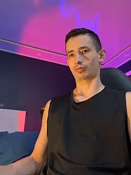 Snapshot of Damartinez27 chatting on 13, 9, 2025 Damartinez27 online show from 13, 9, 2025