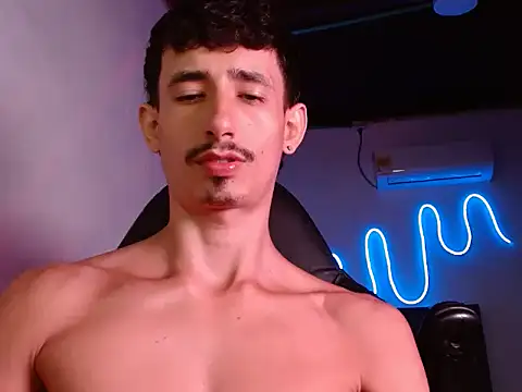 Snapshot of Damartinez27 chatting on 12, 3, 2026 Damartinez27 online show from 12, 3, 2026