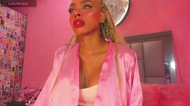 Nicole Rosales online show from 9, 9, 2025