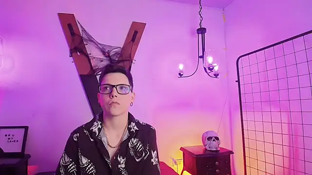 Snapshot of SpencerMontgomery chatting on 12, 11, 2025 SpencerMontgomery online show from 12, 11, 2025