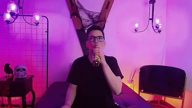 Snapshot of SpencerMontgomery chatting on 13, 11, 2025 SpencerMontgomery online show from 13, 11, 2025