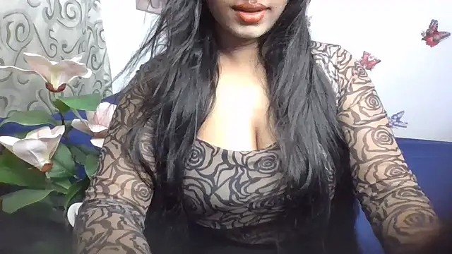 Snapshot of LustInLips chatting on 21, 5, 2026 LustInLips online show from 21, 5, 2026