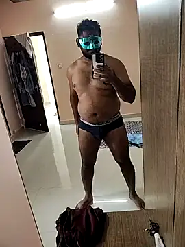 Snapshot of Mr_Batting_Man chatting on 8, 11, 2025 Mr Batting Man online show from 8, 11, 2025