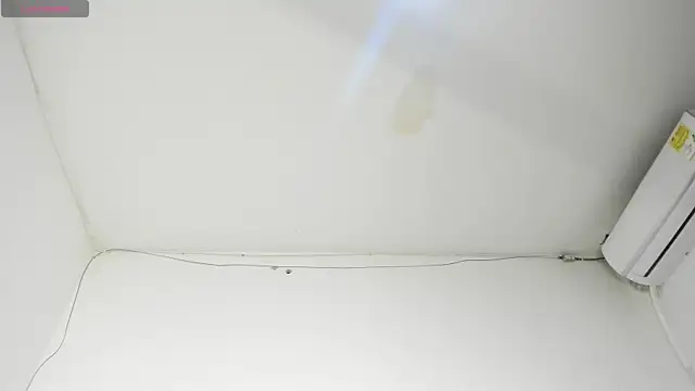 Snapshot of katitahotcam_ass chatting on 21, 10, 2025 katitahotcam ass online show from 21, 10, 2025