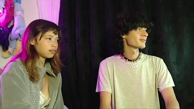 Snapshot of MixiPeach chatting on 14, 4, 2026 MixiPeach online show from 14, 4, 2026