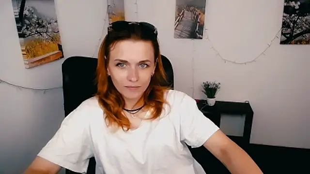 Snapshot of PeppyMia chatting on 12, 6, 2026 PeppyMia online show from 12, 6, 2026