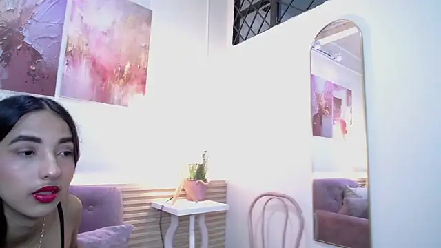 Snapshot of MilkyLally chatting on 6, 4, 2026 MilkyLally online show from 6, 4, 2026