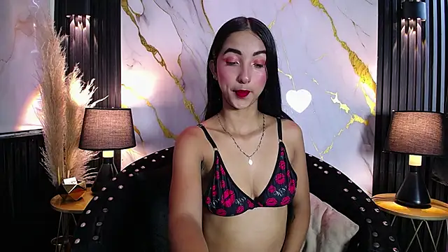 Snapshot of MilkyLally chatting on 18, 4, 2026 MilkyLally online show from 18, 4, 2026