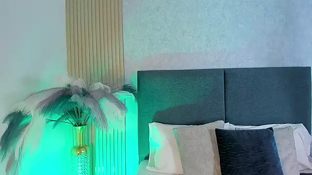 Laura Ivy online show from 21, 2, 2026