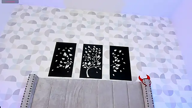 cristhi esterling online show from 30, 11, 2025