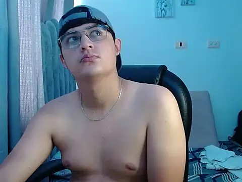 Snapshot of yesitwink_ chatting on 25, 4, 2026 yesitwink online show from 25, 4, 2026