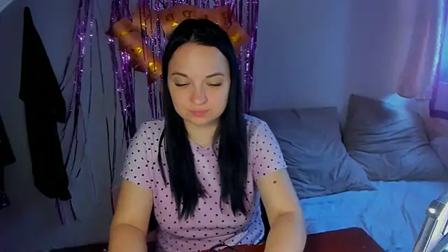 VoxxAura online show from 28, 9, 2025