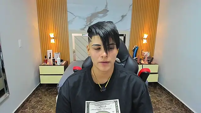 Snapshot of KAROLLJONES1 chatting on 8, 1, 2026 KAROLLJONES1 online show from 8, 1, 2026