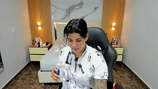 Snapshot of KAROLLJONES1 chatting on 11, 1, 2026 KAROLLJONES1 online show from 11, 1, 2026