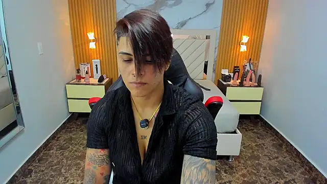 Snapshot of KAROLLJONES1 chatting on 2, 2, 2026 KAROLLJONES1 online show from 2, 2, 2026