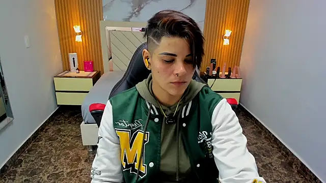 Snapshot of KAROLLJONES1 chatting on 13, 2, 2026 KAROLLJONES1 online show from 13, 2, 2026