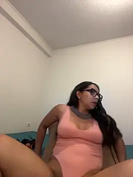 Snapshot of princesaliay chatting on 4, 4, 2026 princesaliay online show from 4, 4, 2026