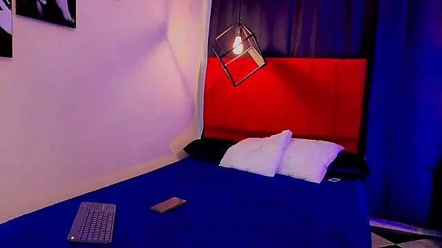 Snapshot of Room_69x chatting on 16, 9, 2025 Room 69x online show from 16, 9, 2025