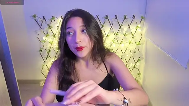 Snapshot of genet_ chatting on 8, 10, 2025 genet  online show from 8, 10, 2025