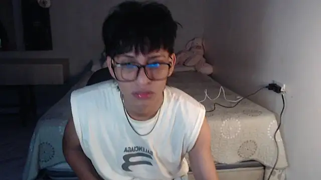 Snapshot of sung_yol chatting on 18, 9, 2025 sung yol online show from 18, 9, 2025