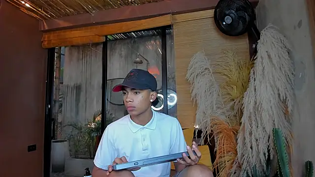 AlanCutee online show from 14, 12, 2025