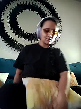 Esmeralda333 online show from 24, 2, 2026