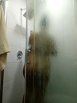 Snapshot of Esmeralda333 chatting on 9, 4, 2026 Esmeralda333 online show from 9, 4, 2026