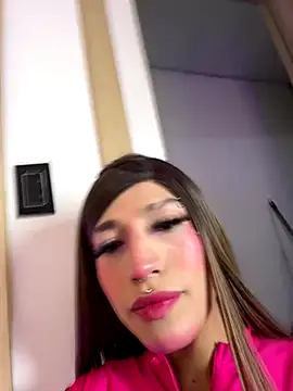 Alaia Snow online show from 5, 12, 2025