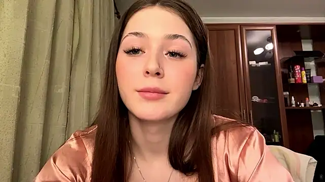 Adel strongwoman online show from 27, 3, 2026