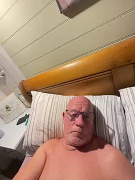 Snapshot of philefc chatting on 9, 10, 2025 philefc online show from 9, 10, 2025