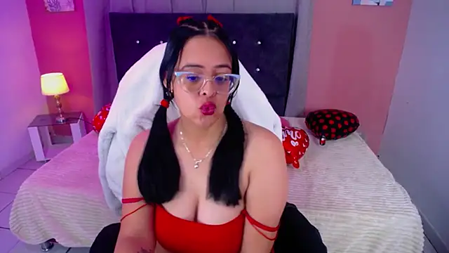 Snapshot of Sofia_leving chatting on 24, 9, 2025 Sofia leving online show from 24, 9, 2025