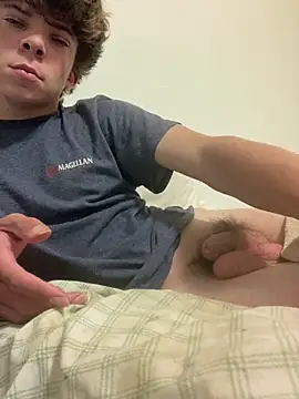Snapshot of lil_dick_wonder chatting on 18, 10, 2025 lil dick wonder online show from 18, 10, 2025