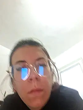 Anayssa  online show from 18, 2, 2026