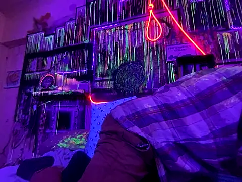 3615-ULLA online show from 25, 10, 2025