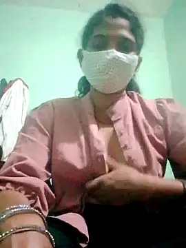 Snapshot of Chandrakanta-Devi chatting on 13, 10, 2025 Chandrakanta-Devi online show from 13, 10, 2025