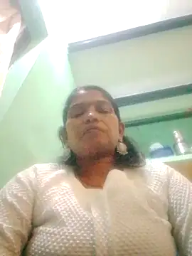 Snapshot of Chandrakanta-Devi chatting on 20, 10, 2025 Chandrakanta-Devi online show from 20, 10, 2025
