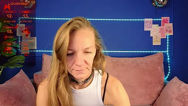 Jesica mooon online show from 25, 9, 2025