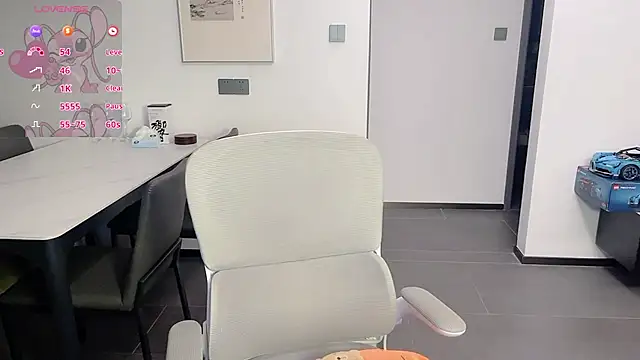 Snapshot of Scarlett-bb chatting on 30, 9, 2025 Scarlett-bb online show from 30, 9, 2025