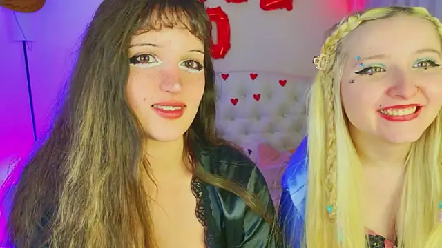 Snapshot of kamila_blush chatting on 28, 2, 2026 kamila blush online show from 28, 2, 2026