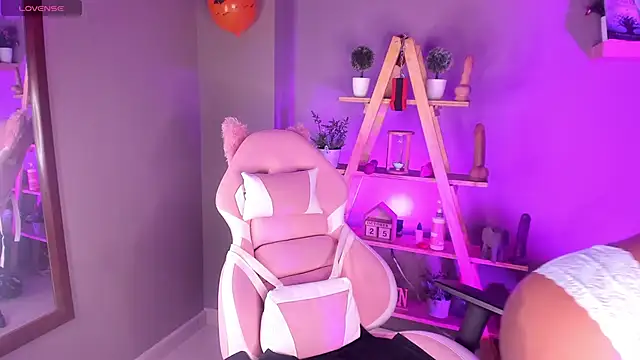 nyxmoonhells online show from 14, 11, 2025