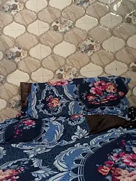 Snapshot of lusty_kaira chatting on 13, 11, 2025 lusty kaira online show from 13, 11, 2025