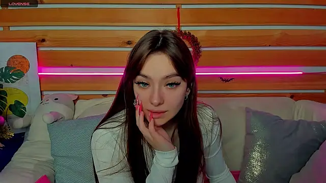 Emily Tylerr online show from 20, 12, 2025