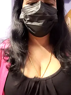 Snapshot of mallu-lover chatting on 30, 10, 2025 mallu-lover online show from 30, 10, 2025