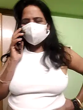 Snapshot of mallu-lover chatting on 15, 11, 2025 mallu-lover online show from 15, 11, 2025