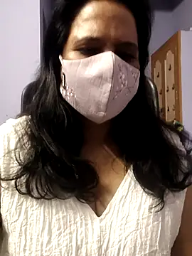 Snapshot of mallu-lover chatting on 19, 11, 2025 mallu-lover online show from 19, 11, 2025