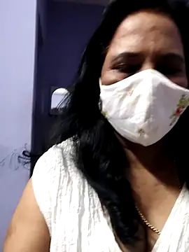 Snapshot of mallu-lover chatting on 4, 12, 2025 mallu-lover online show from 4, 12, 2025