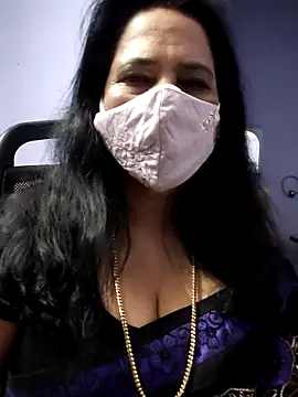 Snapshot of mallu-lover chatting on 5, 12, 2025 mallu-lover online show from 5, 12, 2025