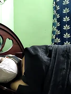 Snapshot of mallu-lover chatting on 5, 12, 2025 mallu-lover online show from 5, 12, 2025