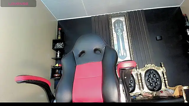 Kimberly Vazquez online show from 27, 11, 2025